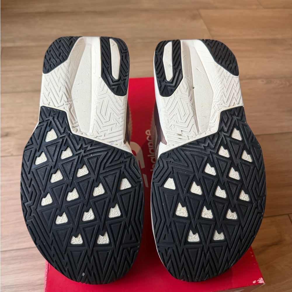 New Balance FuelCell Rebel v5 - Picture 6 of 10